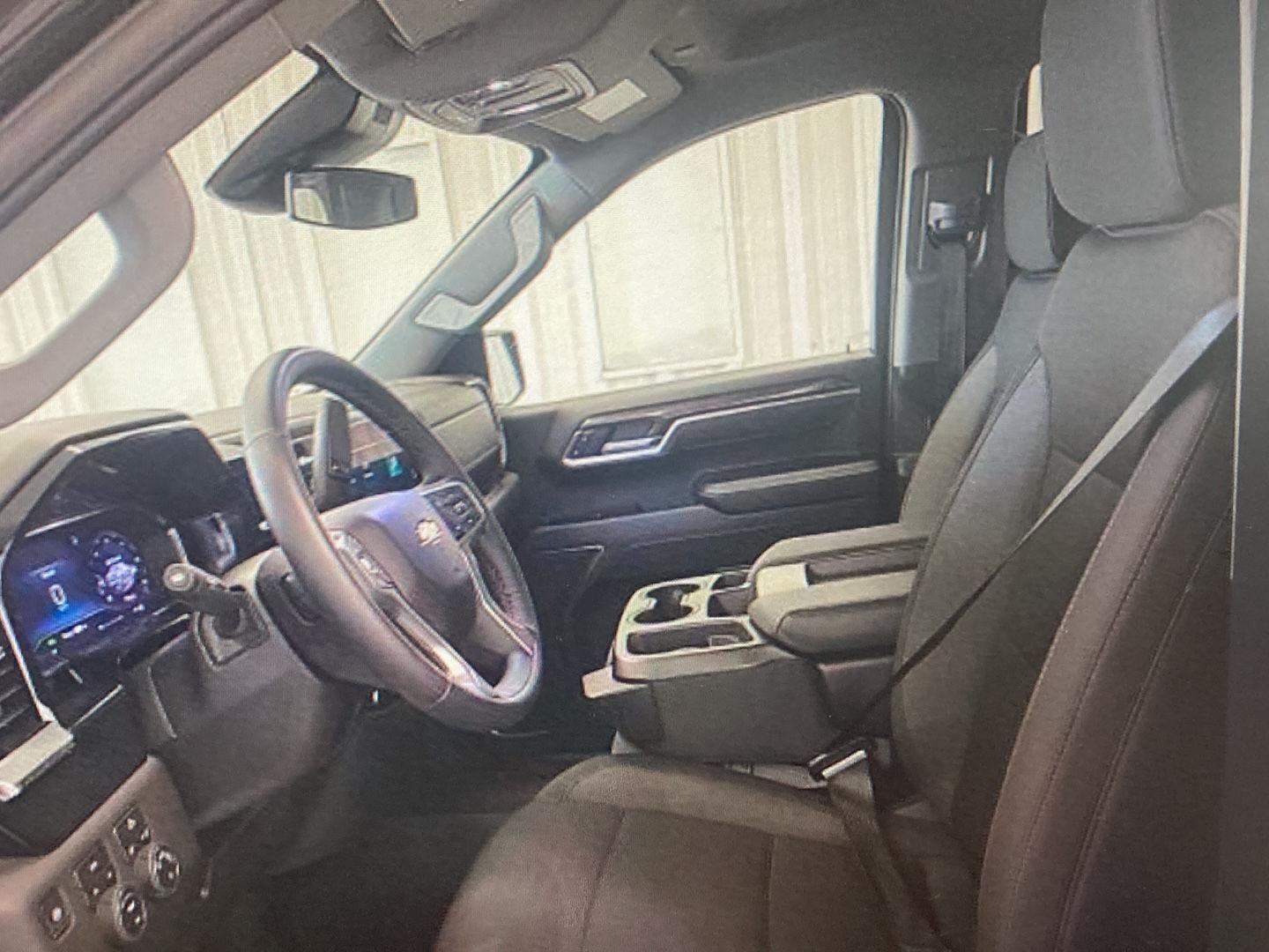 Used 2025 Black Chevrolet LT image 5