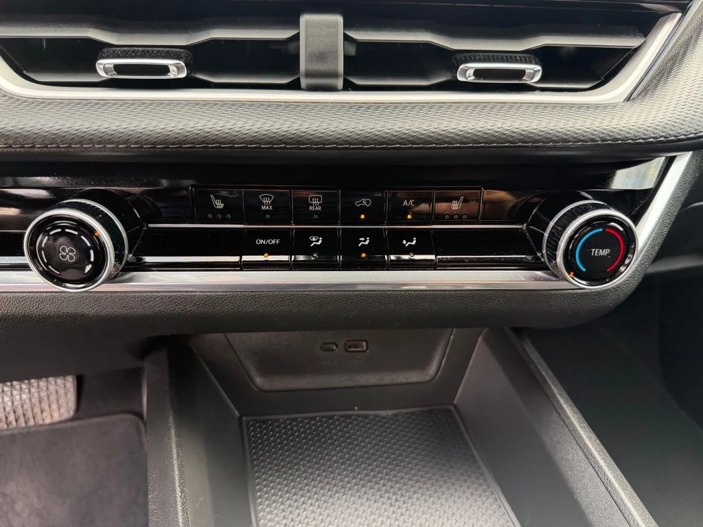 Used 2025 Gray Chevrolet LT image 19