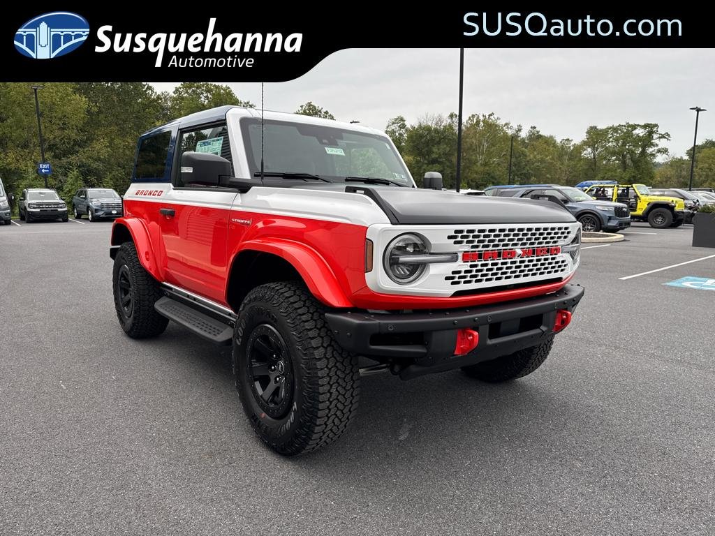 Oxford White 2025 Ford Bronco SUV / Crossover Four-Wheel Drive Automatic