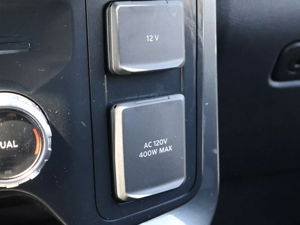 Used 2022 Silver Ford Lariat image 37