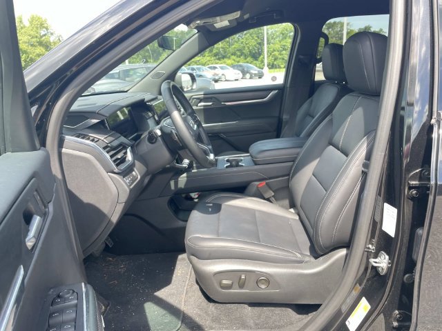 Used 2026 Black GMC Elevation image 16