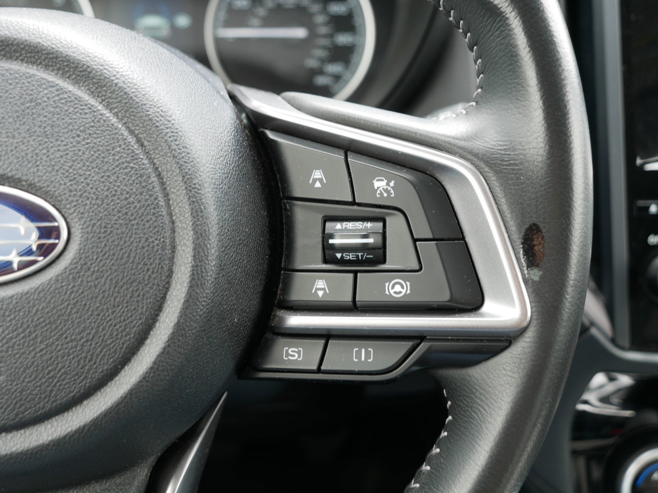 Used 2023 Crystal White Pearl Subaru Premium image 30