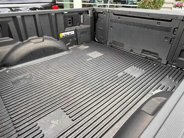 2025 Ford F-150 Platinum - Photo 12