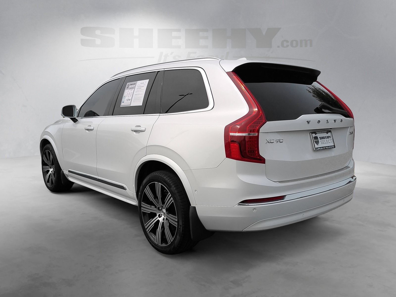 Used 2023 White Volvo Ultimate image 15