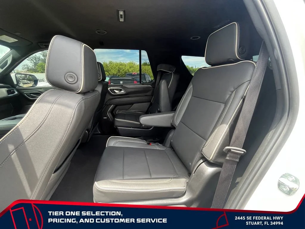 Used 2024 White Frost Tricoat GMC SLT image 12