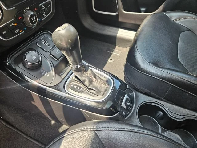 Used 2020 White Jeep Limited image 24