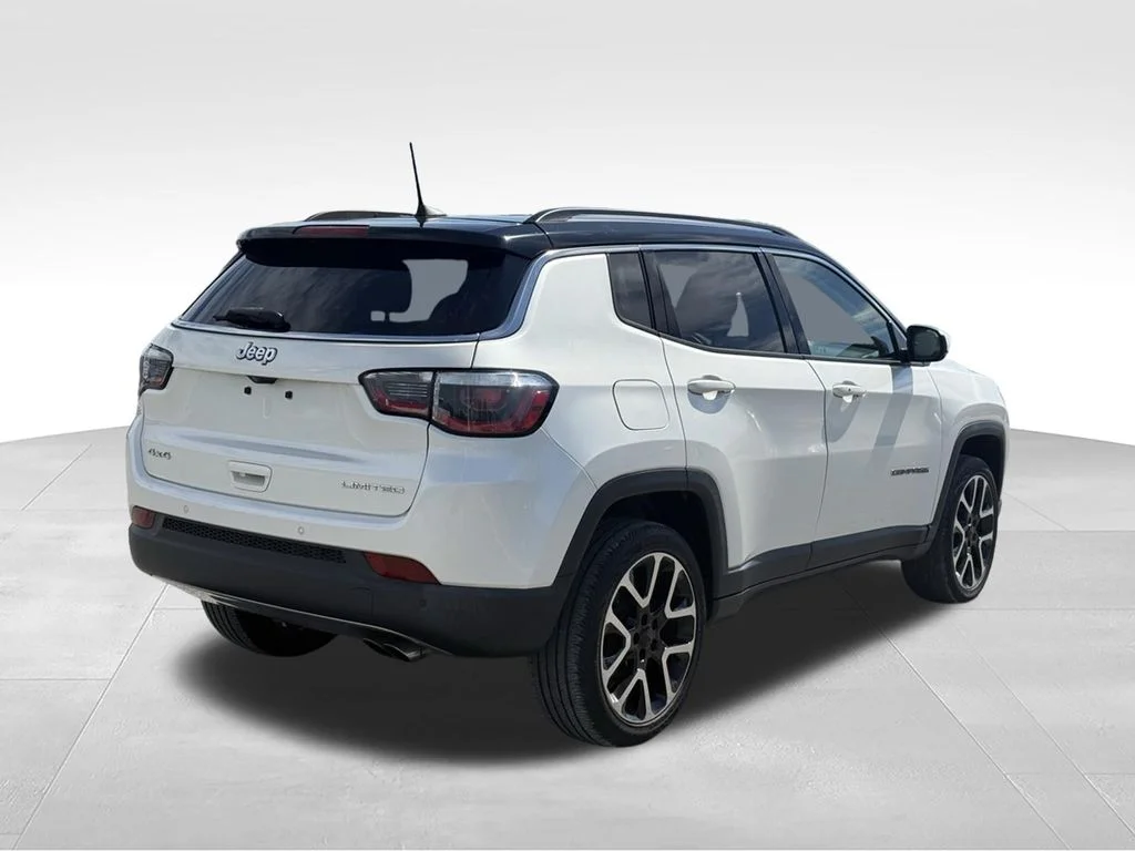 Used 2018 White Jeep Limited image 24