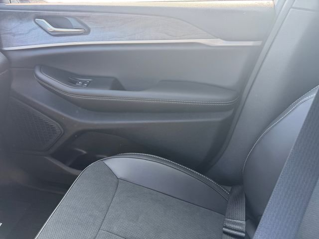 New 2026 Baltic Gray Metallic Clear-Coat Exterior Paint Jeep Altitude image 20