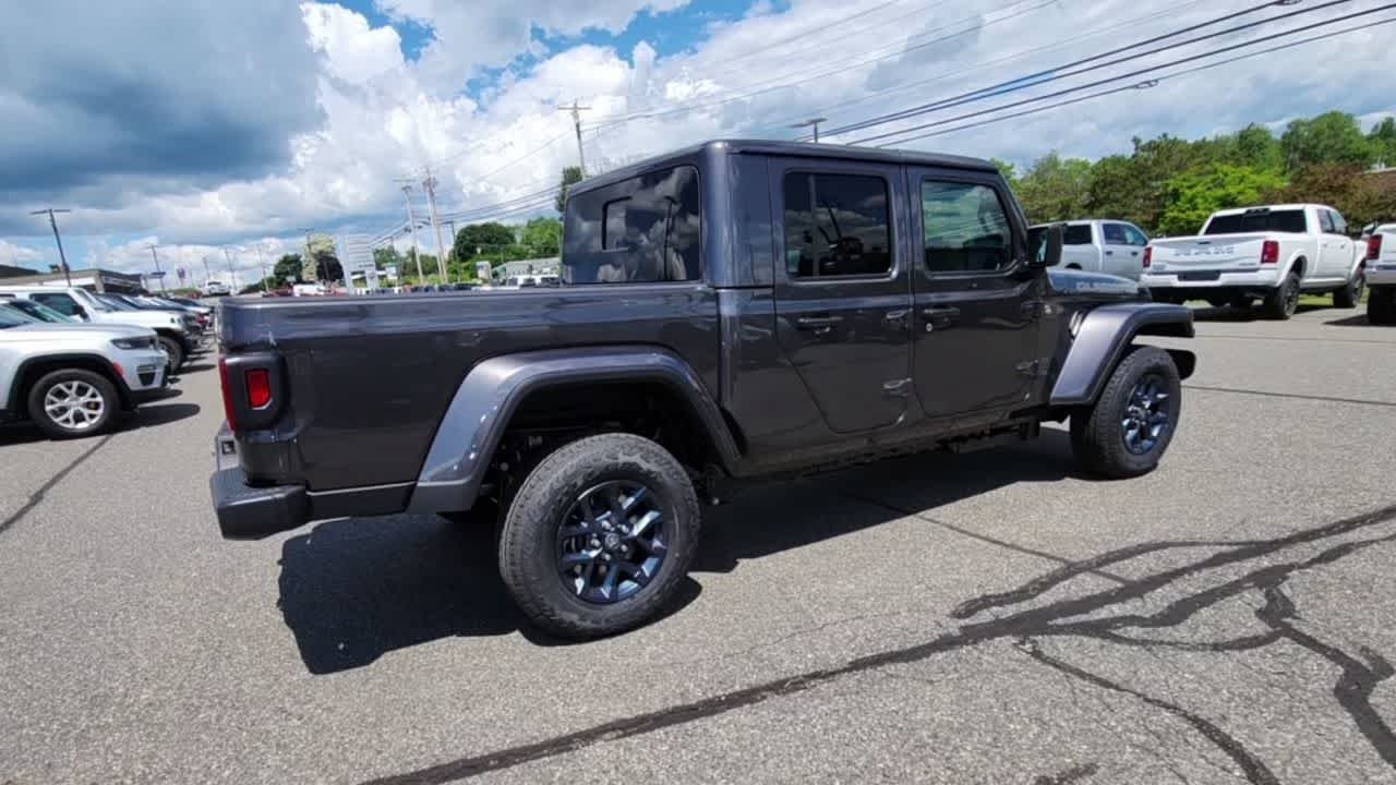 New 2026 Granite Crystal Metallic Clear-Coat Exterior Paint Jeep 85th Anniversary Edition image 9