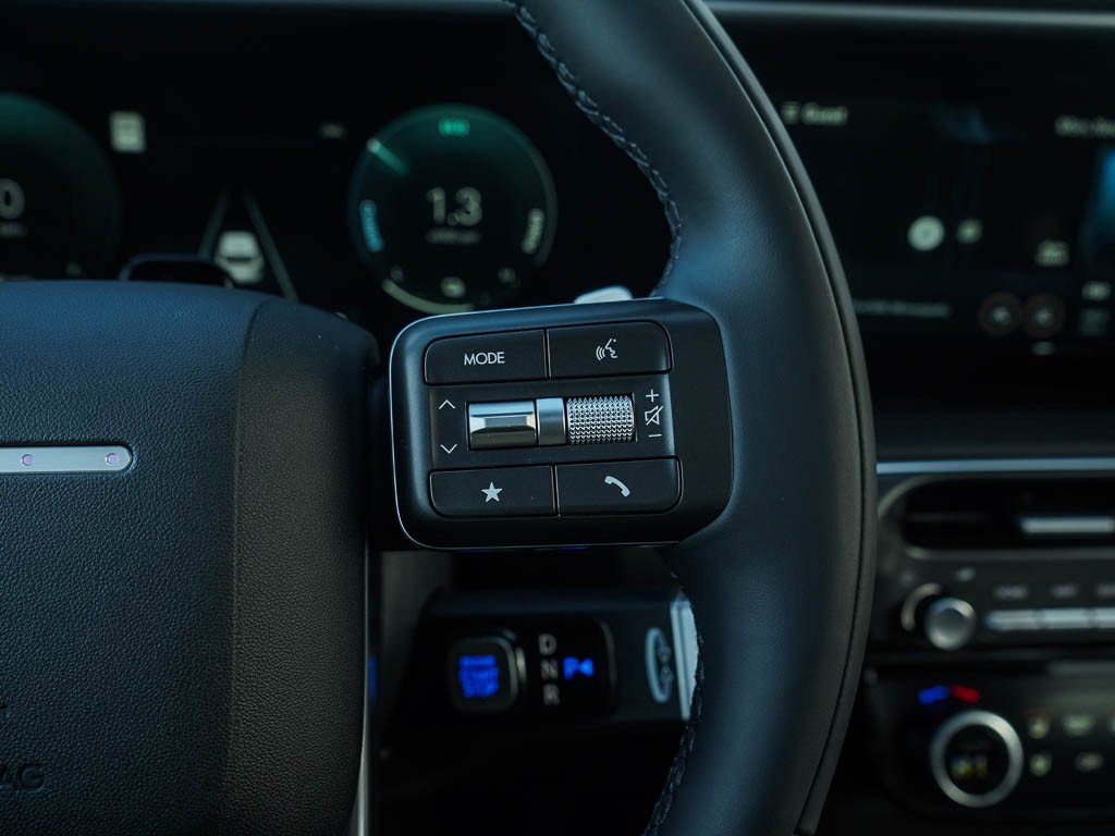 New 2026 Abyss Black Pearl Hyundai Calligraphy AWD image 22