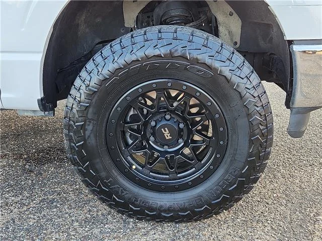 Used 2021 White Ford  image 7