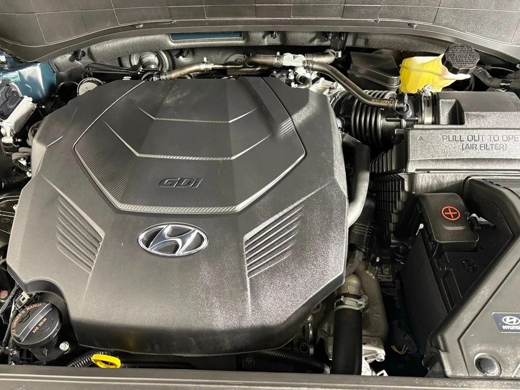 Used 2025 Emerald Hyundai Calligraphy image 42