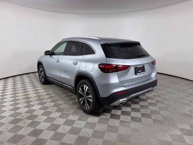 New 2026 Cirrus Silver Metallic Mercedes-Benz GLA 250 image 17