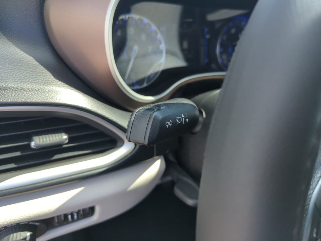 Used 2019 Gray Chrysler Touring Plus image 20