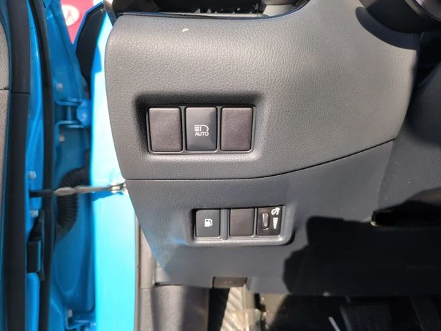 Used 2019 Blue Toyota XLE image 23