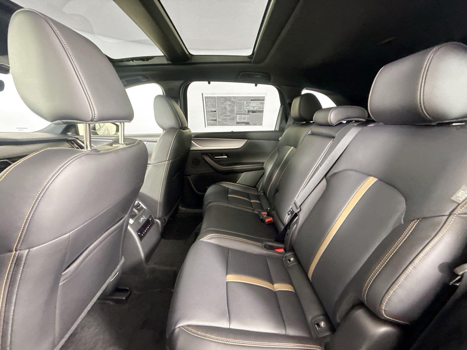 2026 Mazda CX-90 Premium Plus Package - Photo 31