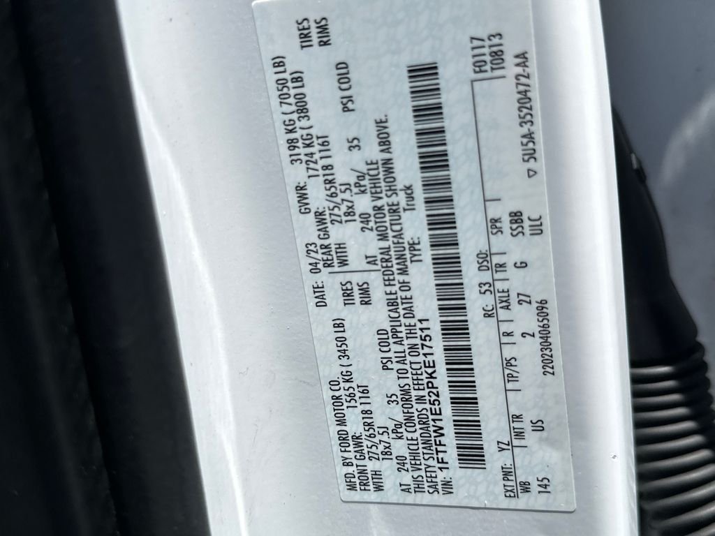 Used 2023 Oxford White Ford XLT image 28
