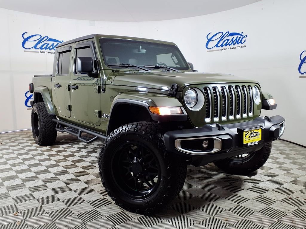 2021 Jeep Gladiator Overland's photo