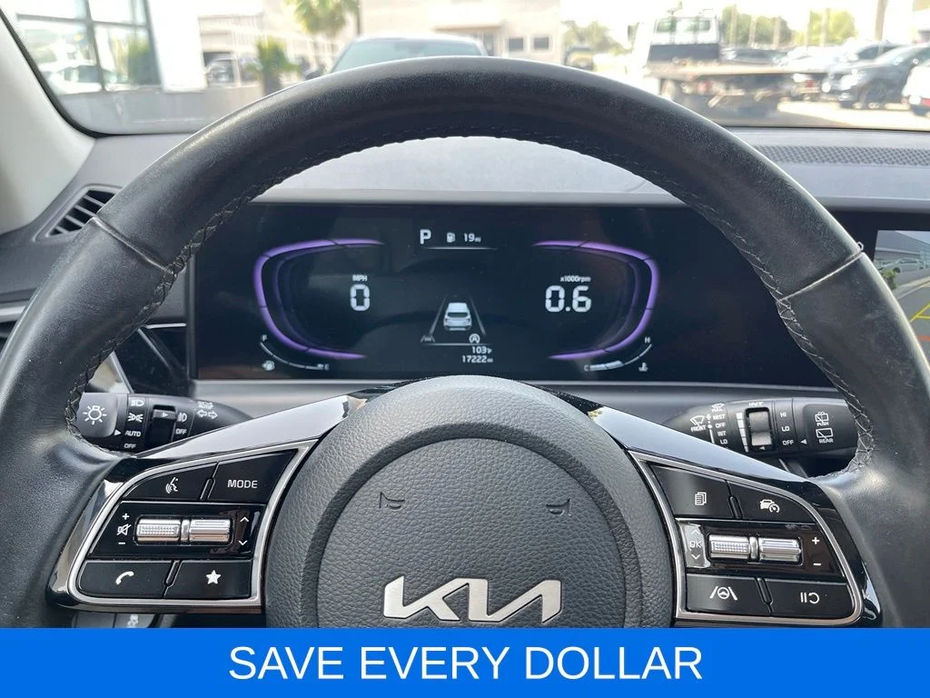 Used 2025 Black Kia S image 8