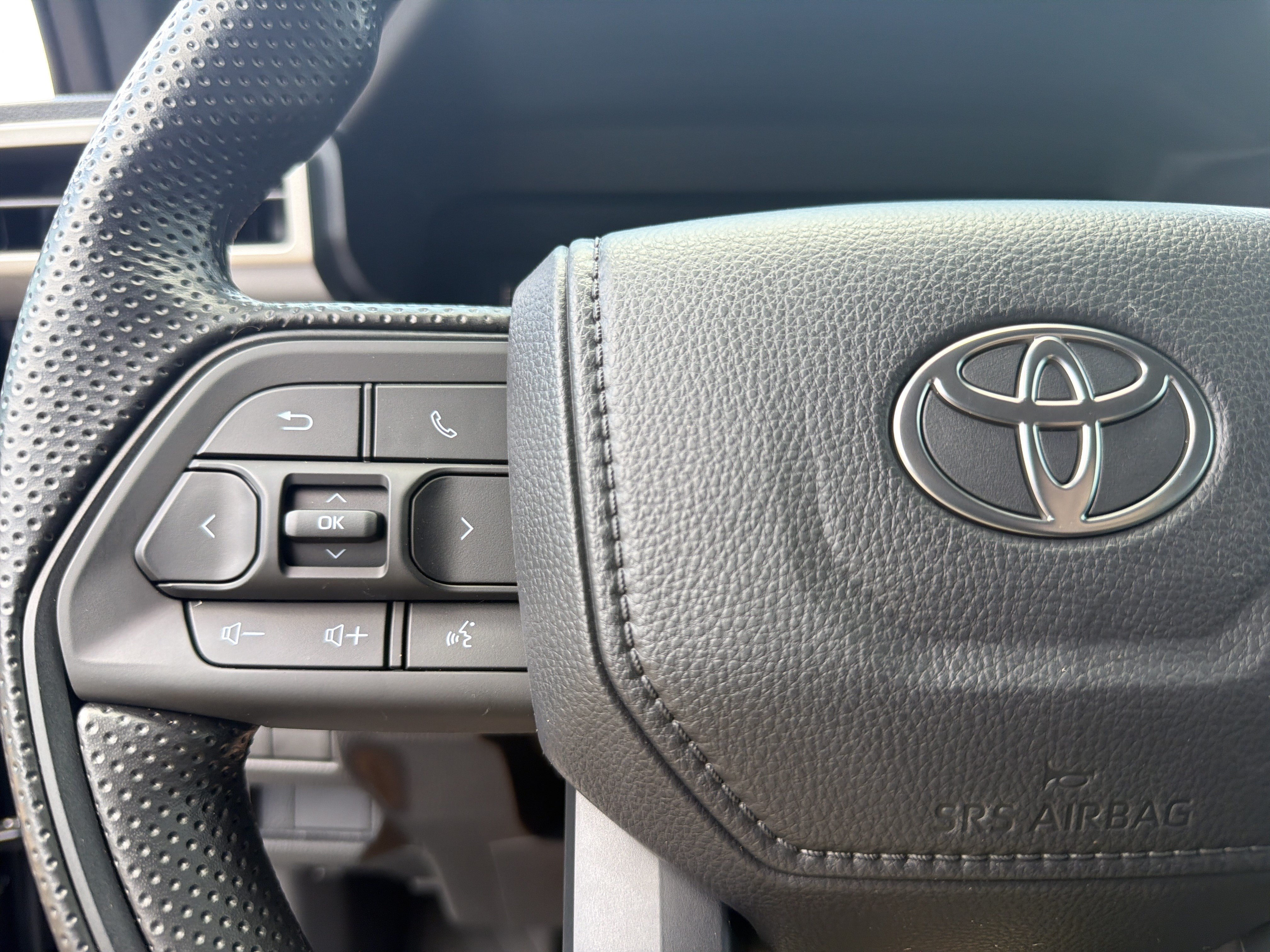 New 2026 Black Toyota SR5 image 27