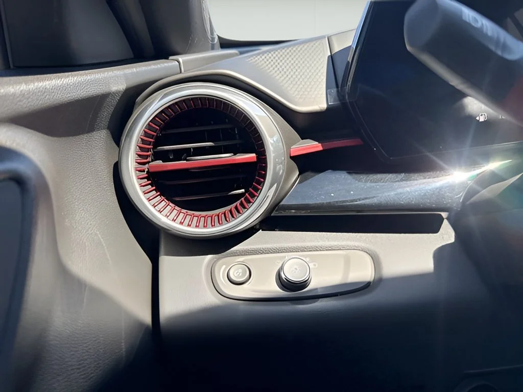 2026 Chevrolet Trax RS - Photo 25