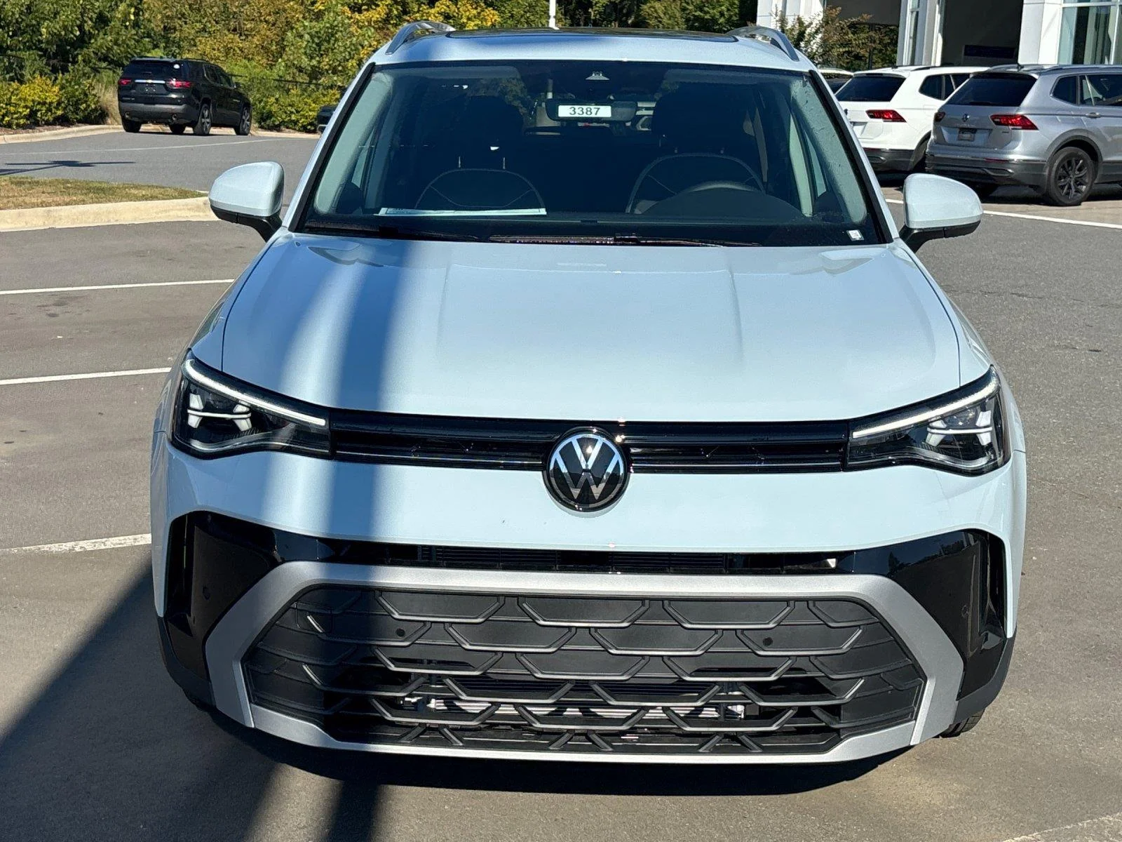 New 2027 Monument Gray Volkswagen SE image 8