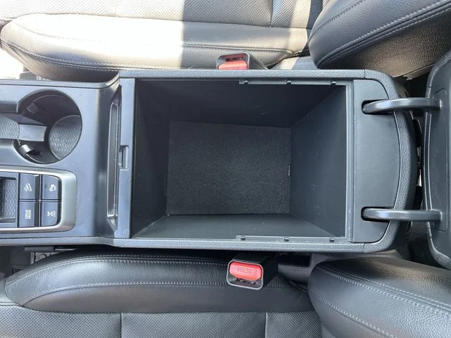 Used 2017 Silver Hyundai Limited image 24
