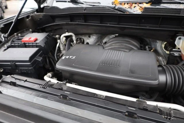 Used 2020 Gray GMC Elevation image 43