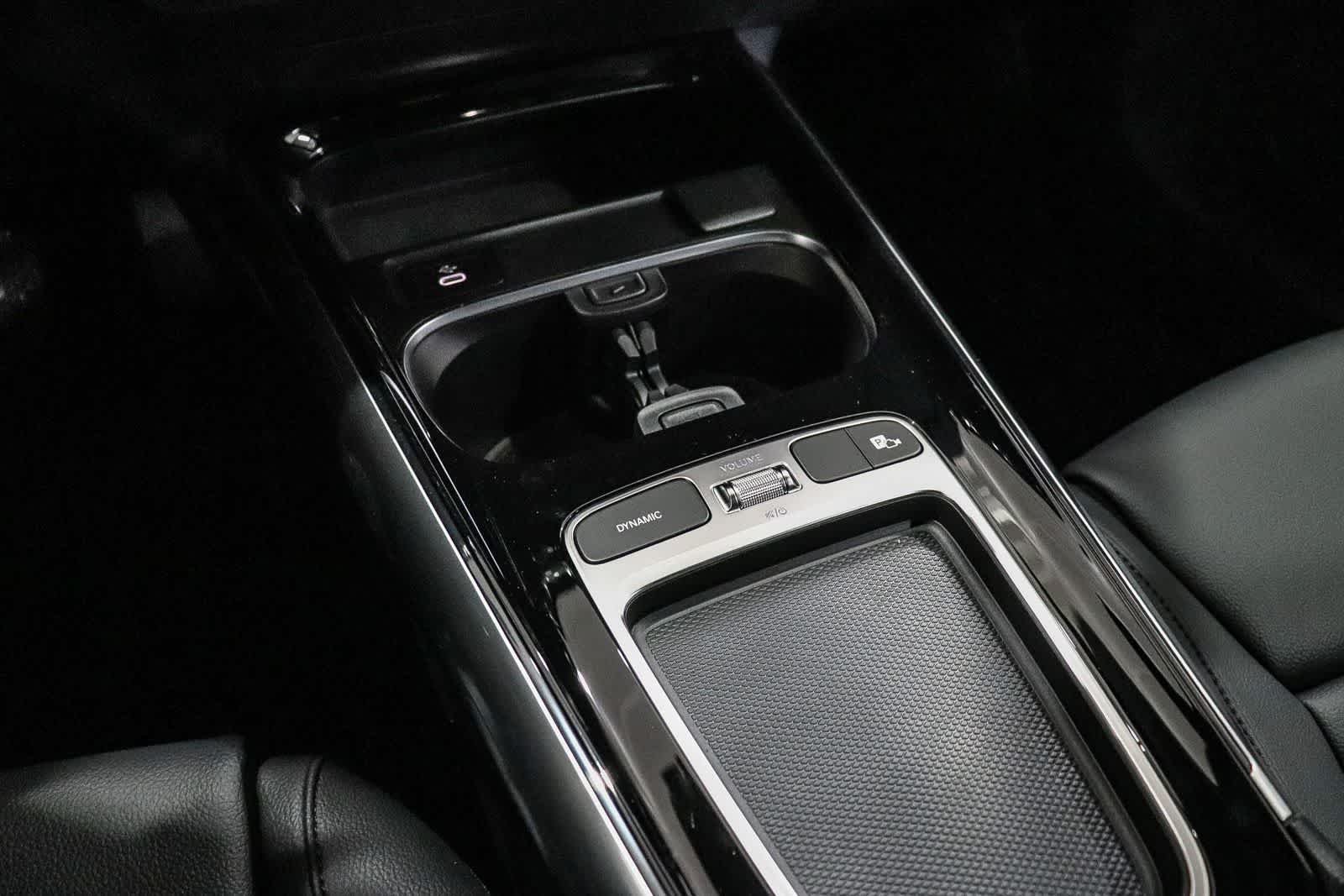 New 2026 Night Black Mercedes-Benz GLA 250 image 23