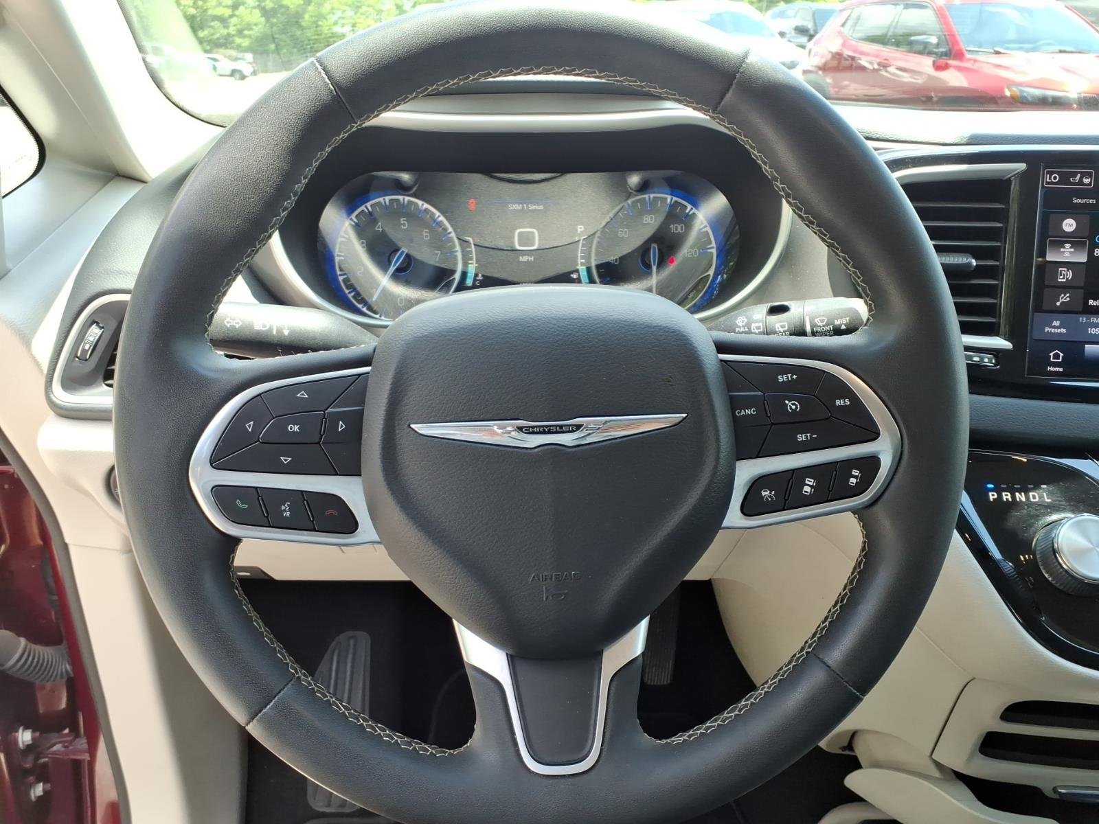 Certified Used 2023 Velvet Chrysler Touring L image 9
