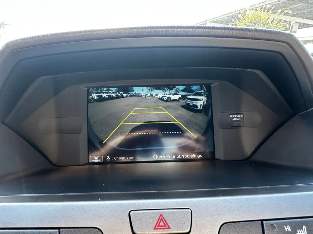 Used 2015 White Honda Touring image 26