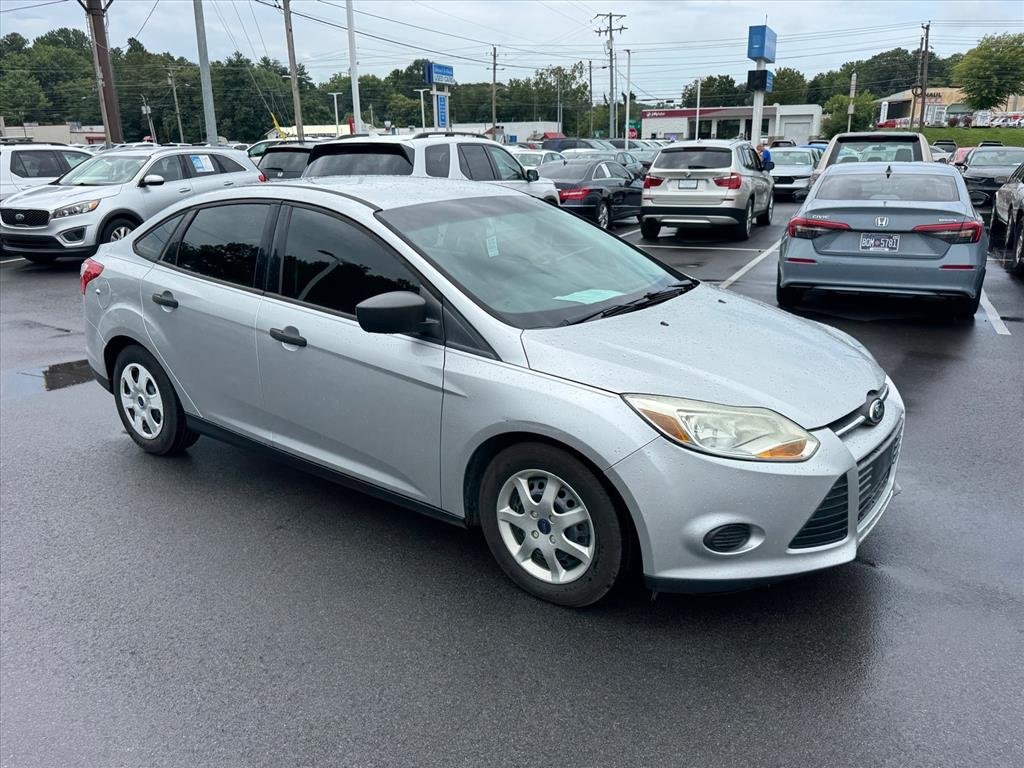 Used 2012 INGOT SILVER METALLIC Ford S image 10