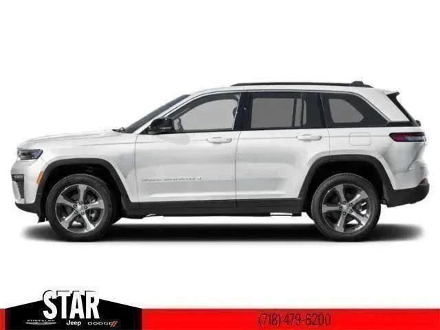 New 2026 Bright White Clear-Coat Exterior Paint Jeep Laredo image 3