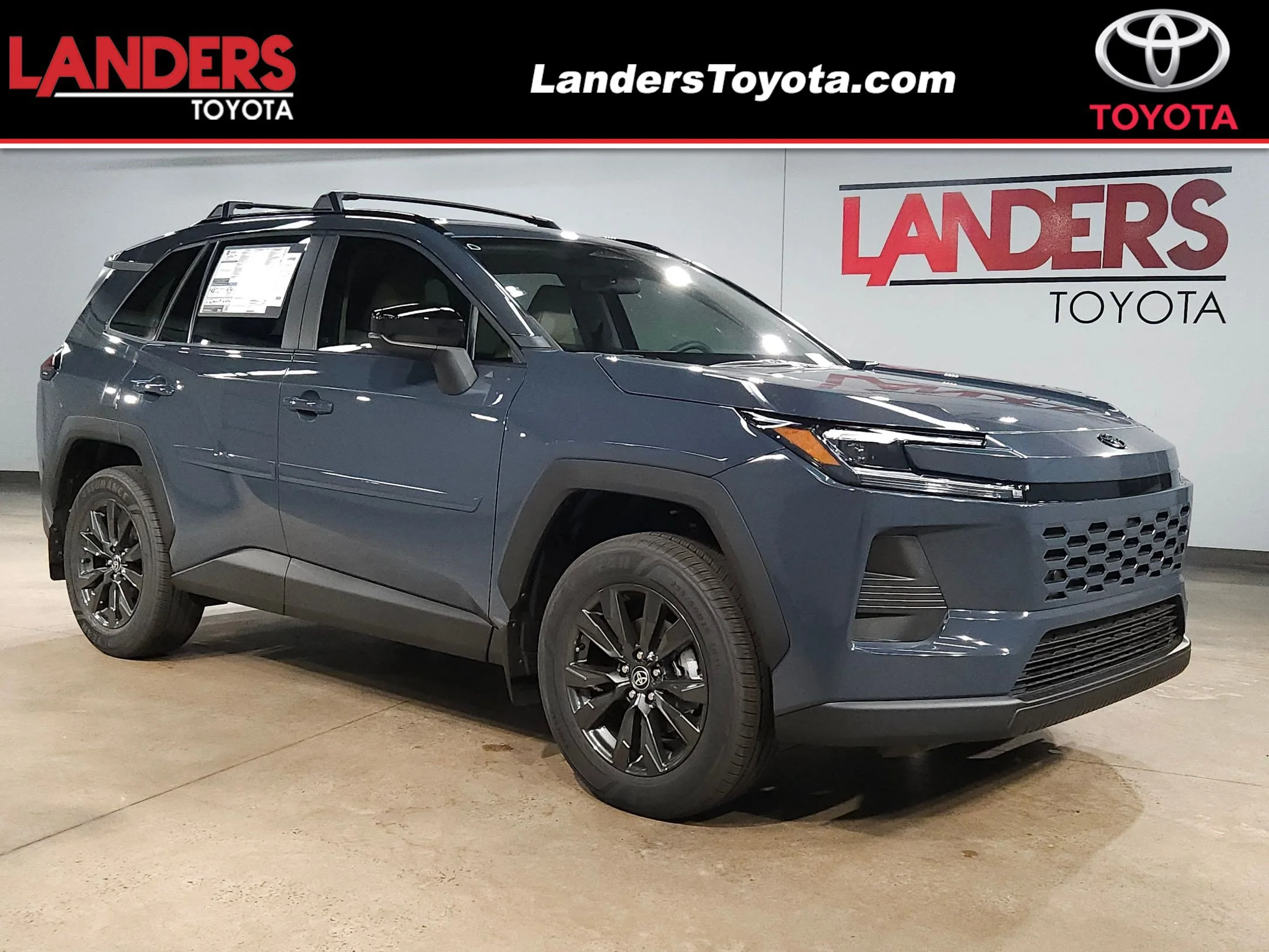 New 2026 Cloud Toyota XLE Premium image 1