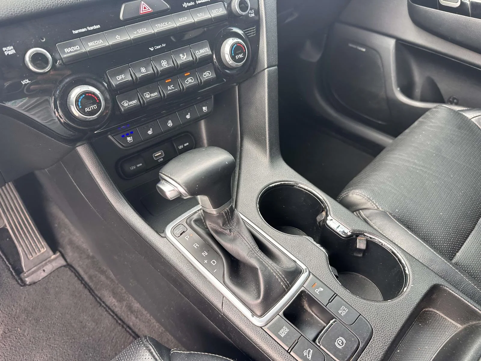 Used 2021 Hyper Red Kia EX image 17