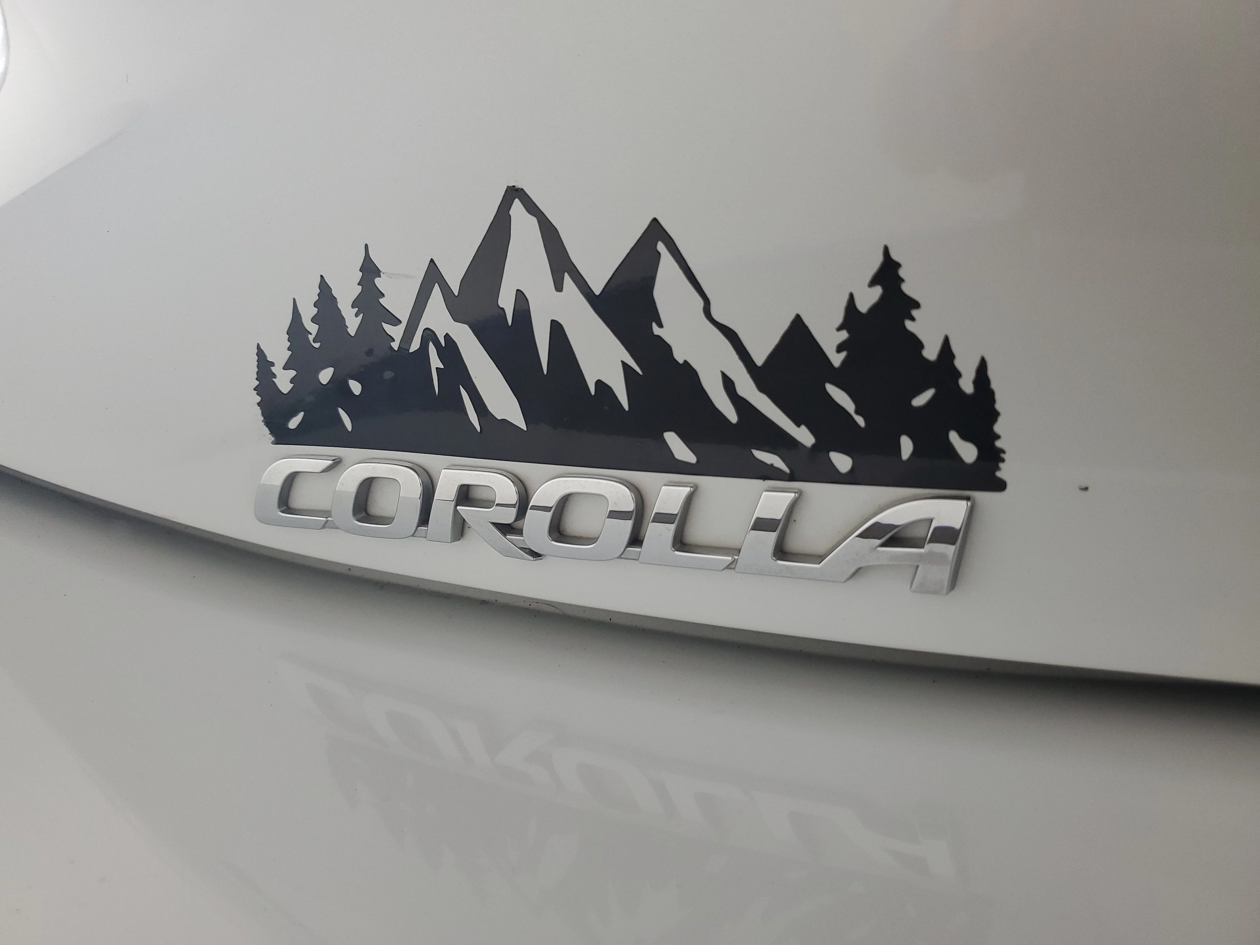 Used 2024 Wind Chill Pearl/Midnight Black Metallic Toyota XSE image 30