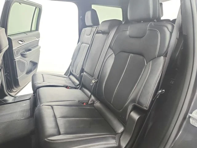 Used 2023 Gray Jeep Overland image 41