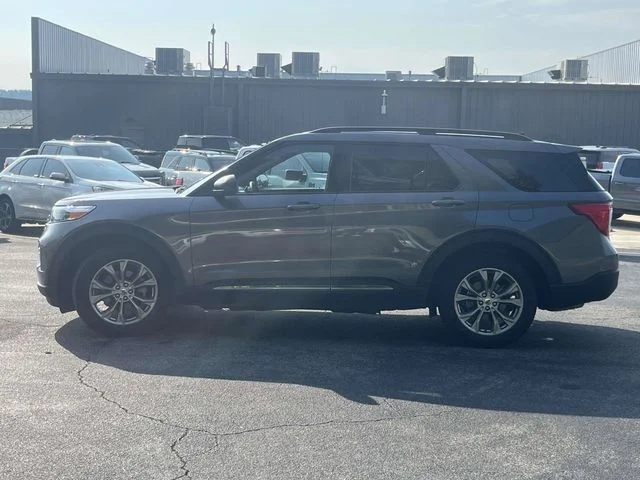 Certified Used 2023 Gray Ford XLT image 7