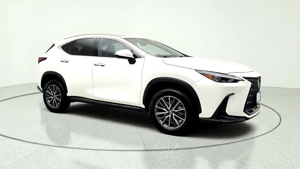 Used 2024 Eminent White Pearl Lexus NX 350 AWD w/ Power Moonroof & Heated Steering Wheel image 3