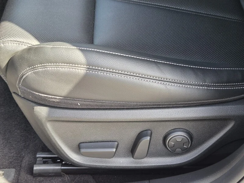 Used 2025 Gray GENESIS 2.5T RWD image 9