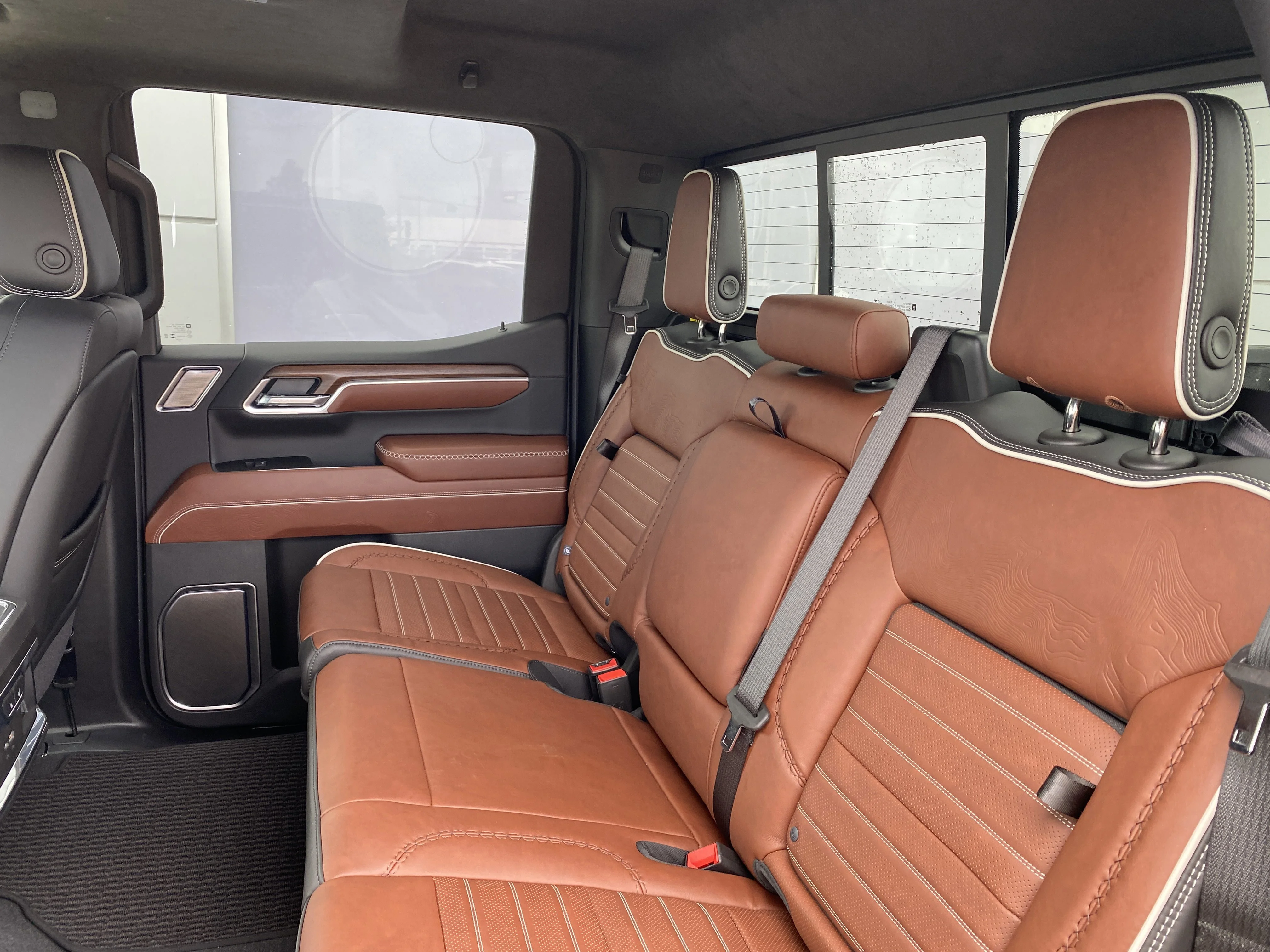New 2026 ONYX BLACK GMC Denali Ultimate image 29