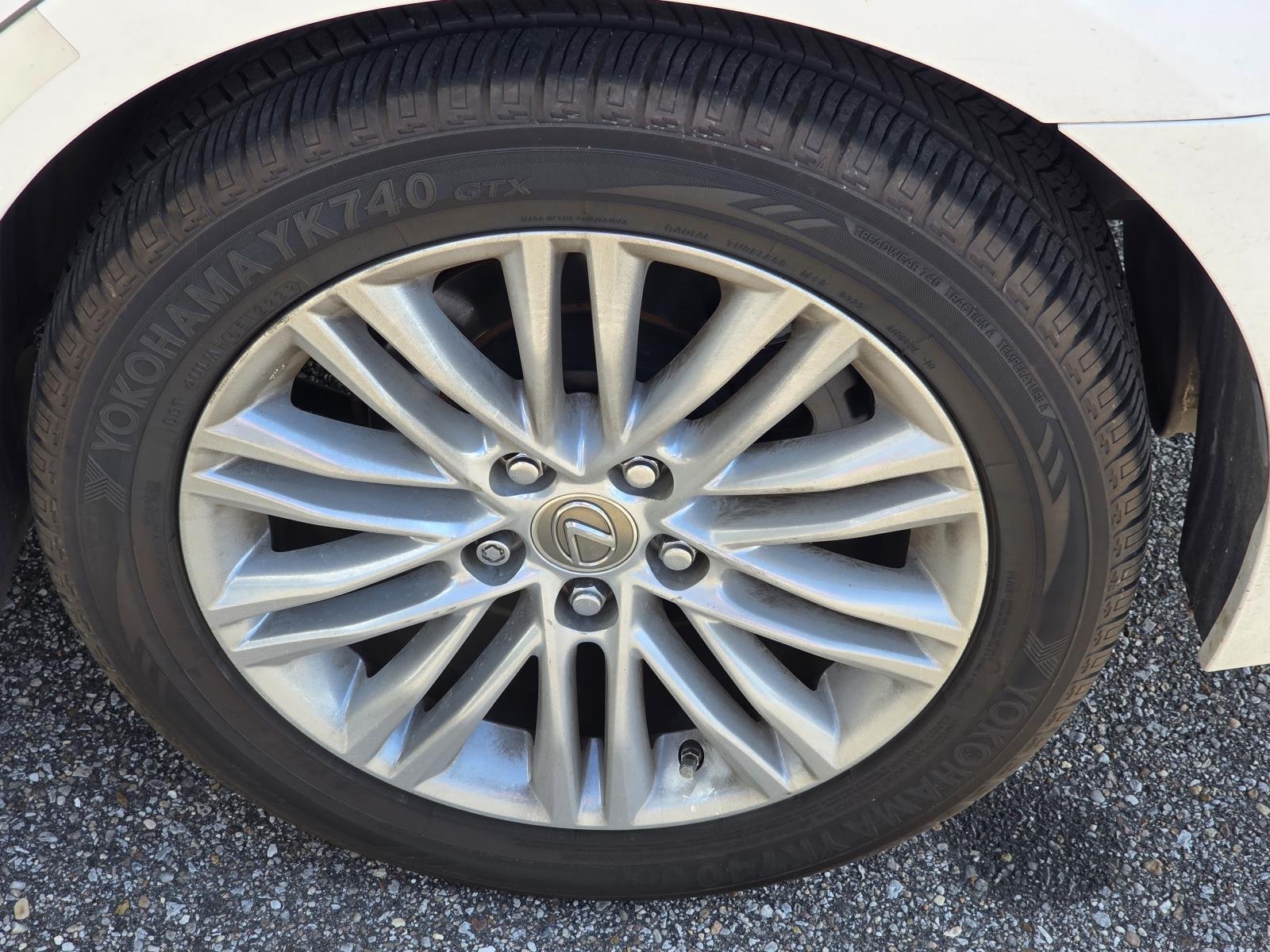 Used 2015 Starfire Pearl Lexus 350 image 15
