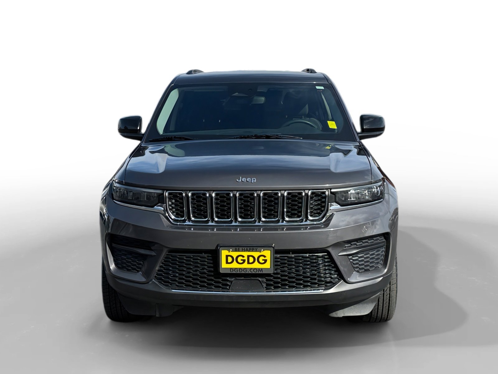 Used 2024 Gray Metallic Jeep Laredo image 8