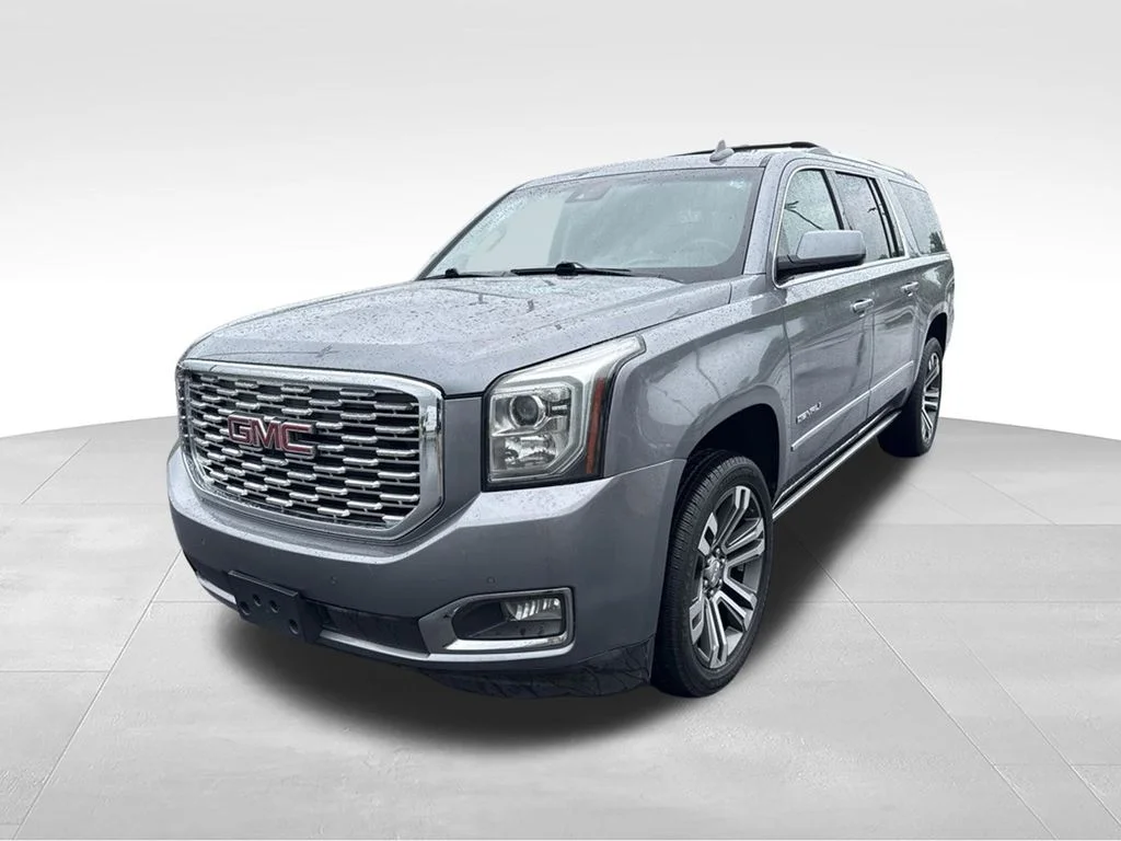 Used 2018 Gray GMC Denali image 8