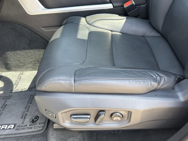 Certified Used 2025  Toyota Platinum image 27