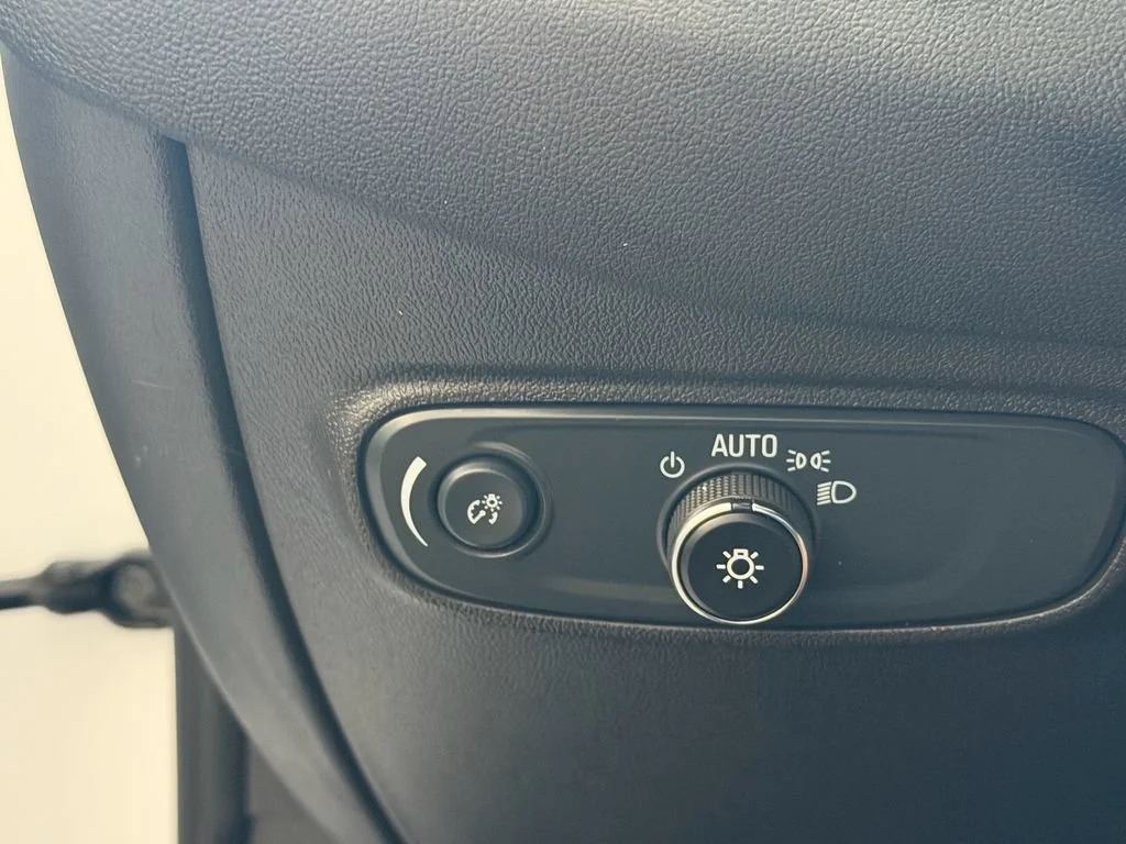 Used 2024 Summit White Chevrolet LS image 25