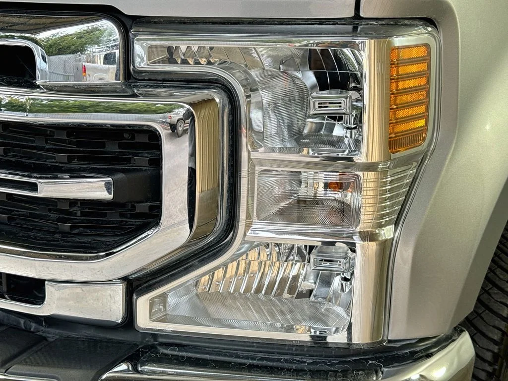 Used 2020 Silver Ford Lariat image 37