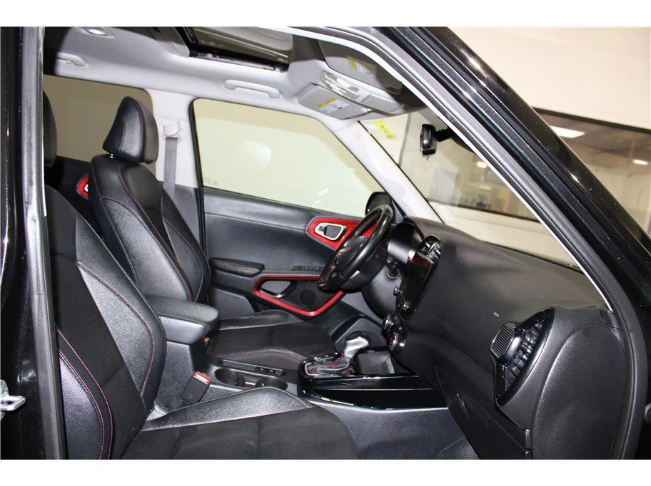 Used 2023 Fusion Black Kia GT-Line image 25