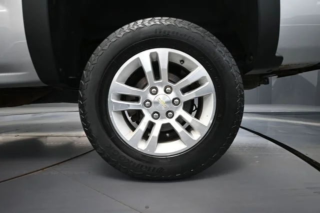 Used 2016 Silver Chevrolet LT image 12