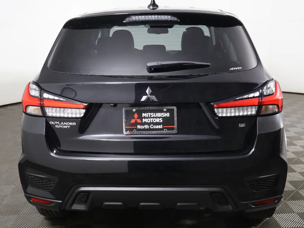 New 2026 Black Mitsubishi 2.0 SE image 11